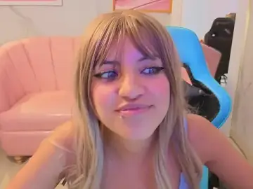 Stripchat Live Porn of yuna_doll_a