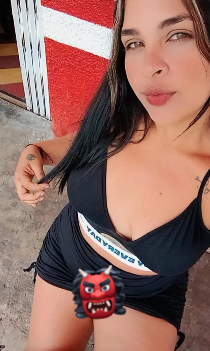 Laura_hottt