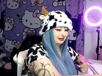 Stripchat Best live sex cam show of lussyevans24