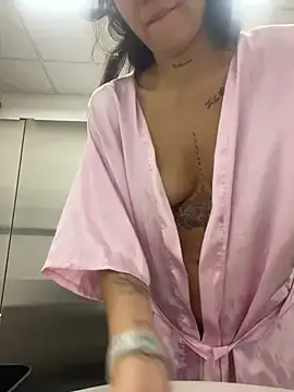 Stripchat Live Sex Cam of SinSirenXXX