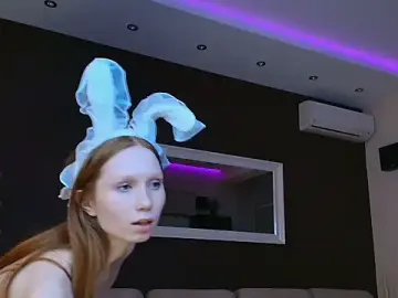 Stripchat Nude Webcam of FoxyMira