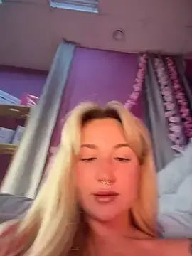 Stripchat Sex Cam of Rimmahottes
