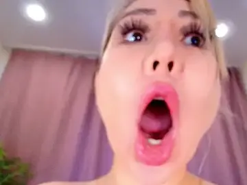 Stripchat Live Sex of Yulianna_Smith