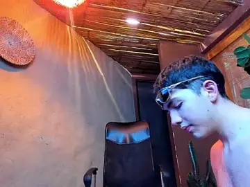 Stripchat Live Porn of AxelStong