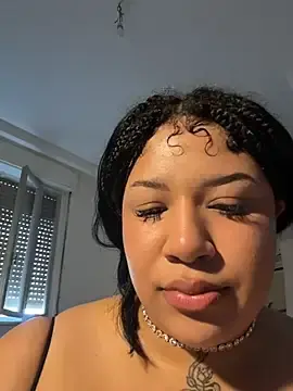 Stripchat Live Sex Cam of SashaLiciosa_