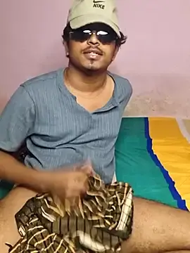 Stripchat Adult Video Chat of velchennai