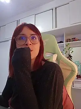 Stripchat Watch Live Sex Cams of Ahrya_