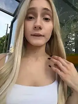 Stripchat Watch Live Sex Cams of Pink_Kiss