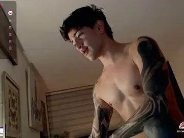 Stripchat Sex Cam of ivaaaan_
