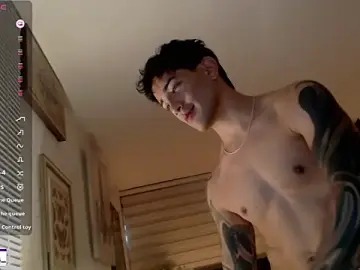 Stripchat Watch Live Sex Cams of ivaaaan_