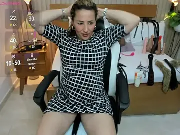 Stripchat Free Porn Cam of luciana_ballesteros_