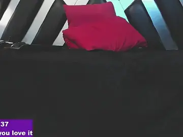 Stripchat Nude Webcam of CloePerson