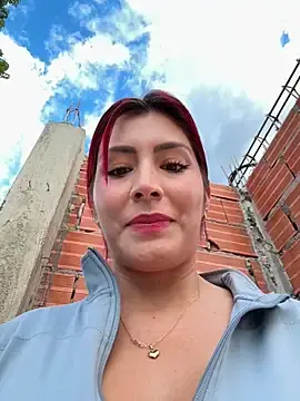 Stripchat Adult Video Chat of LINDA_PATTY94