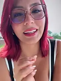 Stripchat Sex Chat of LINDA_PATTY94