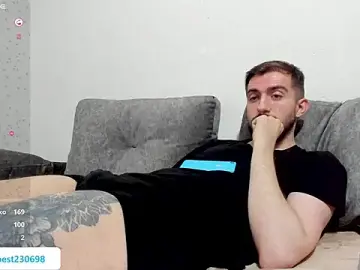 Stripchat Live Sex Cam of Dylan_Best