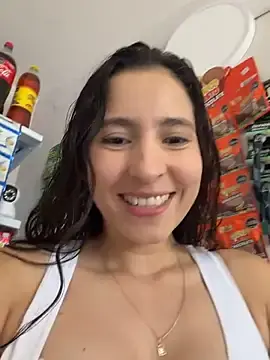 Stripchat Sex Cam of LittleDoll___