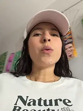 Stripchat Live Sex of LittleDoll___