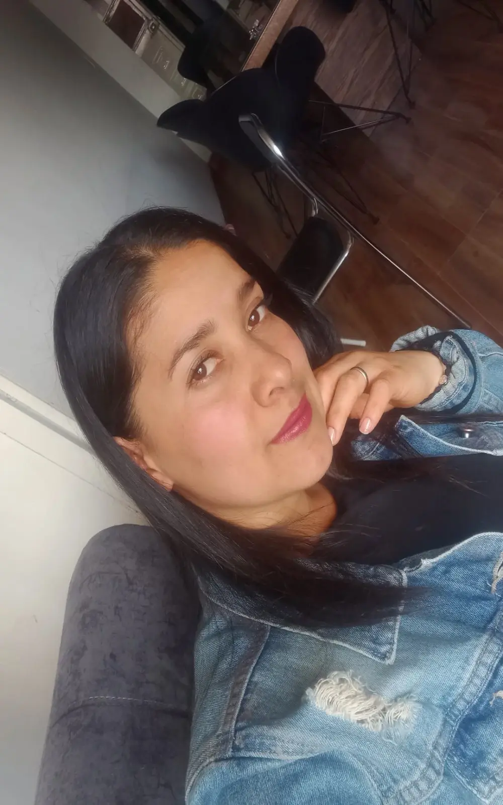 Alana_steel_1