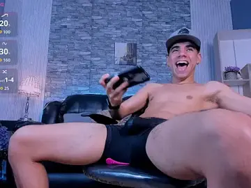 Stripchat Free Live Porn of zack_joness18