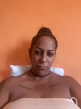 Stripchat Live Sex of wildfarmbabe