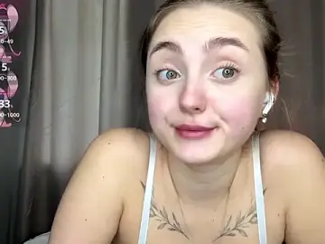 Stripchat Watch Live Sex Cams of LoraDavi