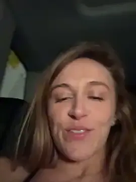 Stripchat Watch Live Sex Cams of lunagirl13