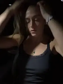 Stripchat Free Porn Cam of lunagirl13