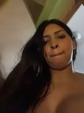 Stripchat Live Porn of Milanyvero_