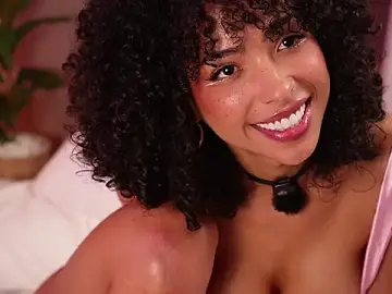 Stripchat Free Porn Cam of OSHUN_