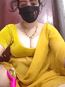 Stripchat Sex Cam of Saanvi-Sen