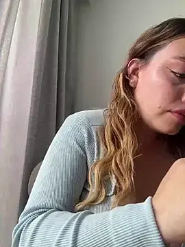 Stripchat Live Sex Cam of valery_mora