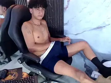 Stripchat Free Porn Cam of BlakeSttone