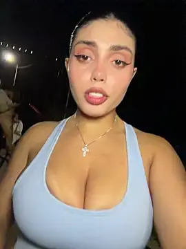 Stripchat Sex Cam of zui_lu
