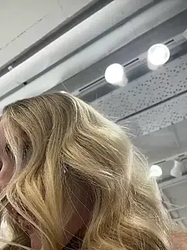 Stripchat Best Webcam of EmaSalis