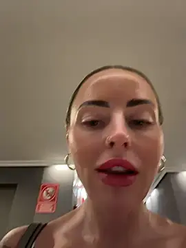 Stripchat Best live sex cam show of EmaSalis
