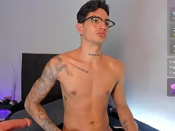 Stripchat Watch Live Sex Cams of seb_palacio_