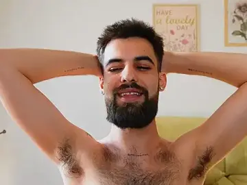 Stripchat Sex Cam of HairyRobxxx