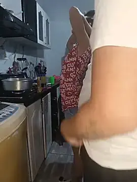 Stripchat Free Porn Cam of kingofqueenxxx