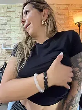 Stripchat Live Sex Cam of _Abril-Office1