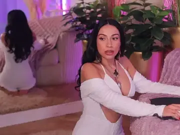 Stripchat Live Sex Cam of Anais_Bloom