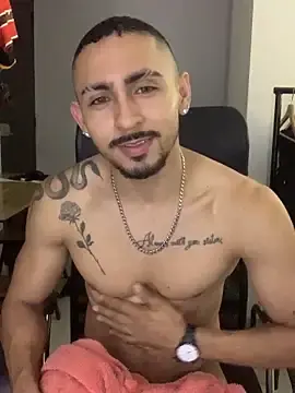 Stripchat Live Sex of NicolasChest_xxx