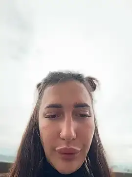 Stripchat Live Sex Cam of AleksandraRich