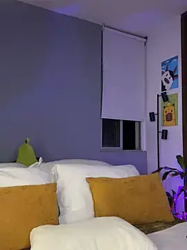 Stripchat Sex Cam of OnlySantty