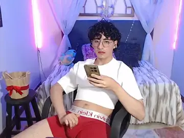 Stripchat Best Webcam of Elliot_23