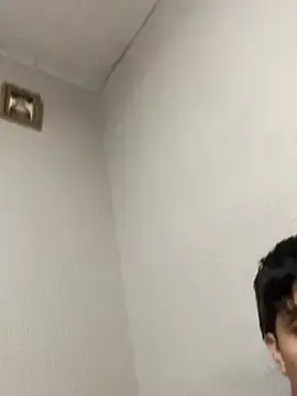 Stripchat Free Porn Cam of andrerios28g07