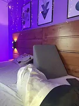 Stripchat Live Sex Cam of mahia_queen