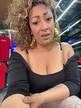Stripchat Watch Live Sex Cams of Katti_Barrera