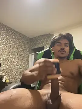Stripchat Free Porn Cam of pretoboom14