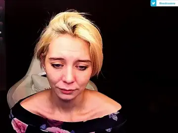 Stripchat Live Sex of Blondice_ann