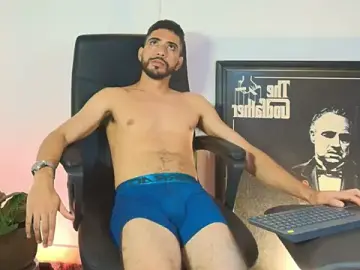 Stripchat Adult Webcam of Kratoswolf